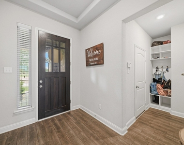 5338 Regal Gem Lane - Photo Thumbnail 11