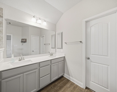 5338 Regal Gem Lane - Photo Thumbnail 16