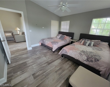 7577 Silver Trumpet Lane - Photo Thumbnail 13