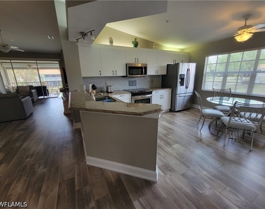 7577 Silver Trumpet Lane - Photo Thumbnail 4