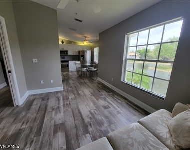 7577 Silver Trumpet Lane - Photo Thumbnail 5