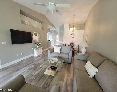 7577 Silver Trumpet Lane - Photo Thumbnail 2