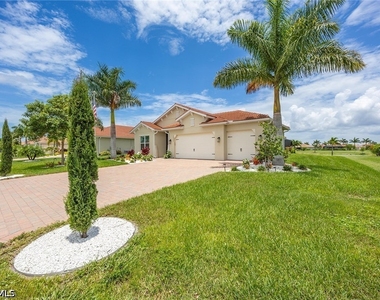 18699 Ensenada Drive - Photo Thumbnail 25