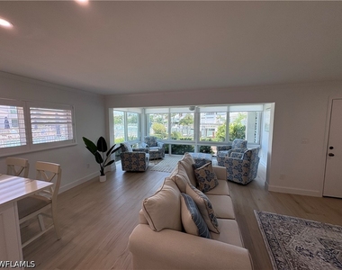 2100 Gulf Shore Boulevard N - Photo Thumbnail 22