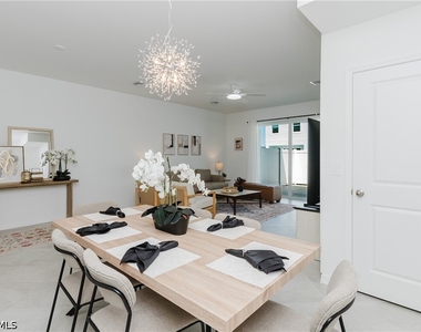 14819 White Pearl Road - Photo Thumbnail 4