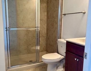 7784 Bristol Circle - Photo Thumbnail 28