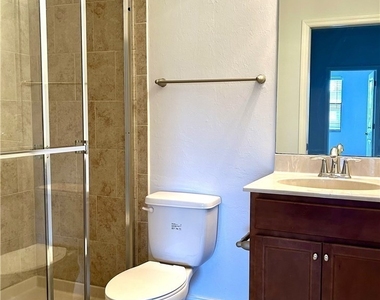 7784 Bristol Circle - Photo Thumbnail 27