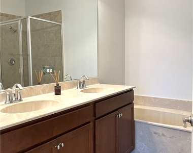 7784 Bristol Circle - Photo Thumbnail 19