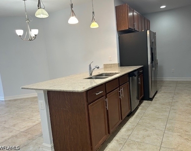 7784 Bristol Circle - Photo Thumbnail 8