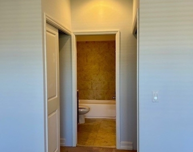 7784 Bristol Circle - Photo Thumbnail 24