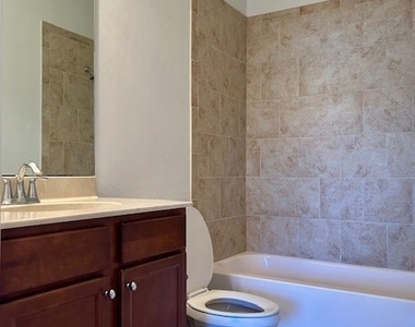 7784 Bristol Circle - Photo Thumbnail 25