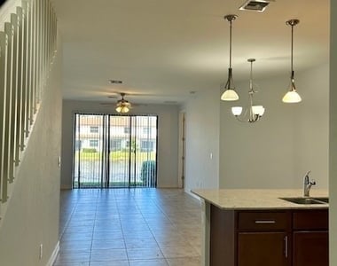 7784 Bristol Circle - Photo Thumbnail 9
