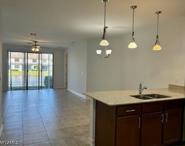 7784 Bristol Circle - Photo Thumbnail 10