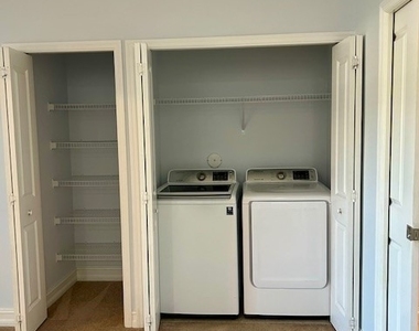 7784 Bristol Circle - Photo Thumbnail 22