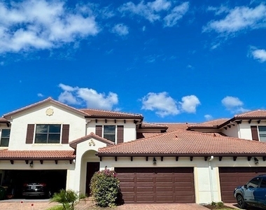7784 Bristol Circle - Photo Thumbnail 2