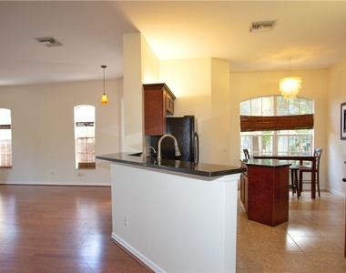 3555 Poinsettia Avenue - Photo Thumbnail 10