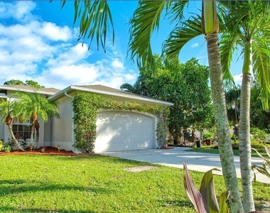 3555 Poinsettia Avenue - Photo Thumbnail 2