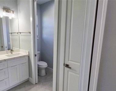532 41st Avenue Ne - Photo Thumbnail 10