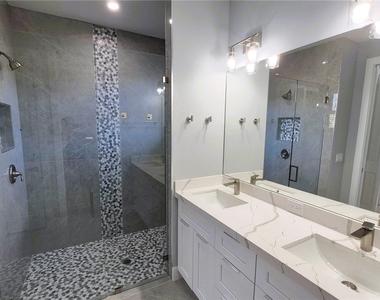 532 41st Avenue Ne - Photo Thumbnail 9