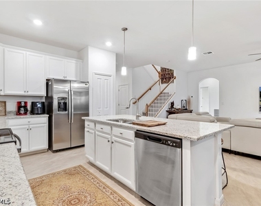 2516 Kona Way - Photo Thumbnail 3