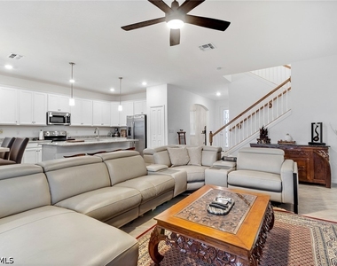 2516 Kona Way - Photo Thumbnail 7