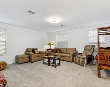 2516 Kona Way - Photo Thumbnail 12