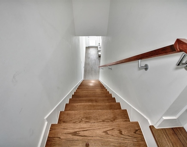 5507 Robusto Place - Photo Thumbnail 21
