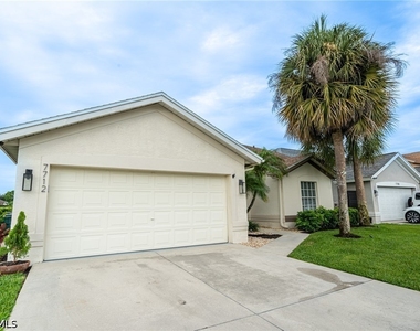 7712 Citrus Hill Lane - Photo Thumbnail 4