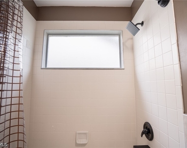 7712 Citrus Hill Lane - Photo Thumbnail 20