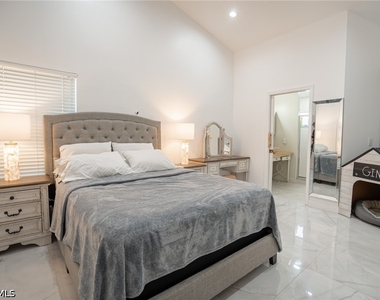7712 Citrus Hill Lane - Photo Thumbnail 24