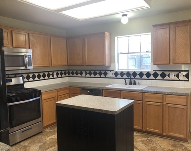 2110 Highland Bay Court - Photo Thumbnail 6