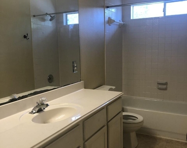 2110 Highland Bay Court - Photo Thumbnail 21