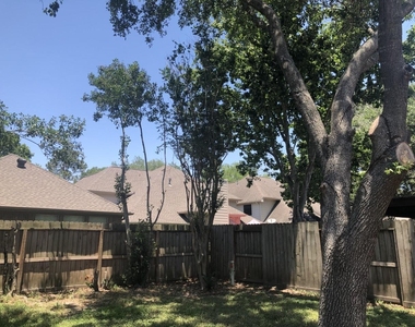 2110 Highland Bay Court - Photo Thumbnail 31