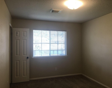2110 Highland Bay Court - Photo Thumbnail 24