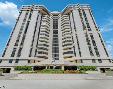 6001 Pelican Bay Boulevard - Photo Thumbnail 24