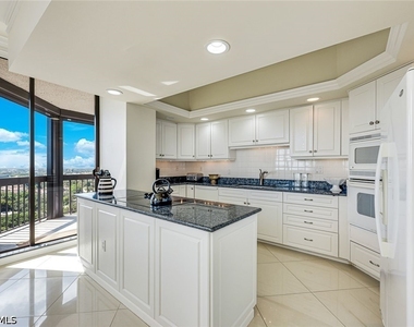 6001 Pelican Bay Boulevard - Photo Thumbnail 8