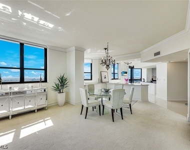 6001 Pelican Bay Boulevard - Photo Thumbnail 9