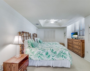 6001 Pelican Bay Boulevard - Photo Thumbnail 20