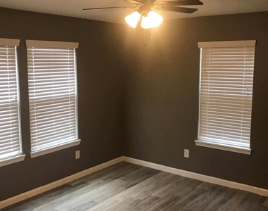 2515 Jackson Street - Photo Thumbnail 9