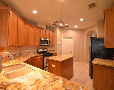 26822 Kingston Glen Lane - Photo Thumbnail 13