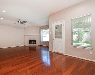 26822 Kingston Glen Lane - Photo Thumbnail 15