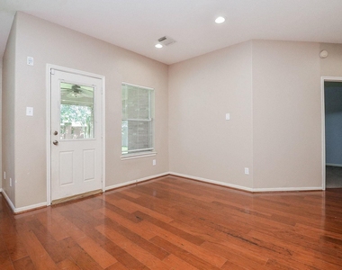 26822 Kingston Glen Lane - Photo Thumbnail 8