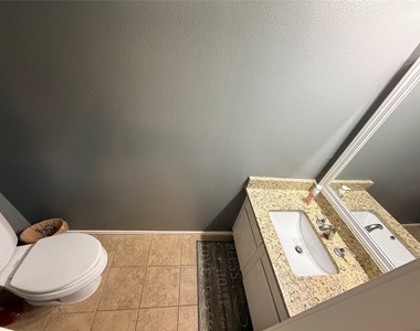 726 Country Place Drive - Photo Thumbnail 21