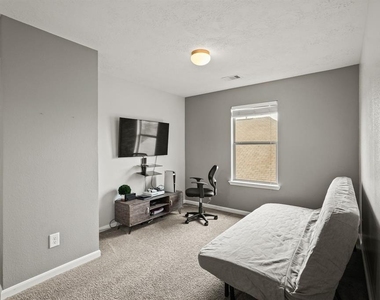 6719 Path Way Court - Photo Thumbnail 19