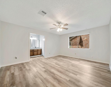18015 Poppy Trails Street - Photo Thumbnail 10