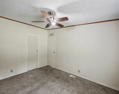 17685 Todd Street - Photo Thumbnail 24