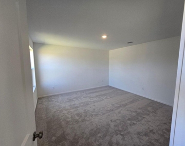 25721 John Wayne Road - Photo Thumbnail 3