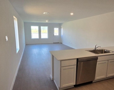 25721 John Wayne Road - Photo Thumbnail 2