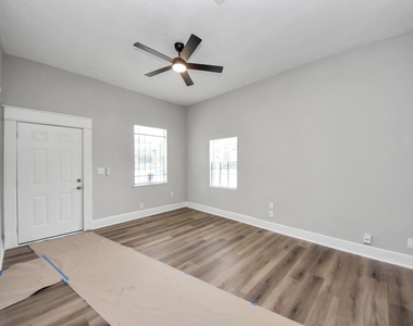 2102 Gray Street - Photo Thumbnail 23