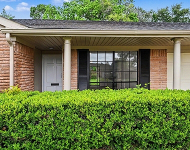 7607 Grape Street - Photo Thumbnail 3